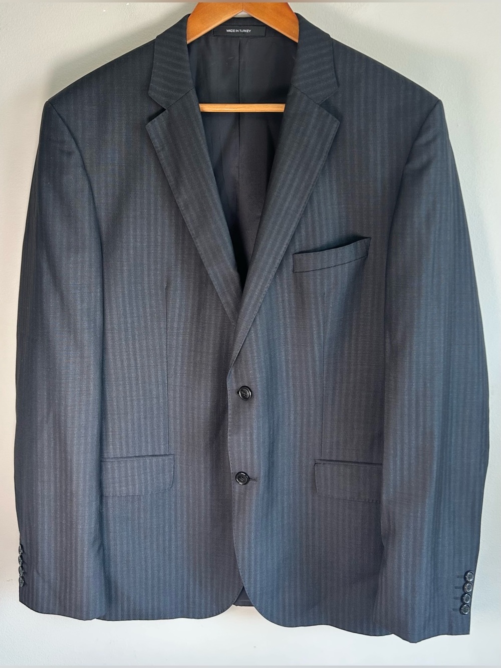 Hugo Boss Mens Blazer Suit Jacket Sport Coat 44R Gray Navy Stripes The Jam Sharp